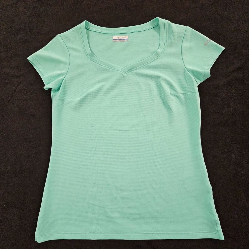 Columbia‎ Sportswear Green Short Sleeve Polyester T-Shirt Women's S